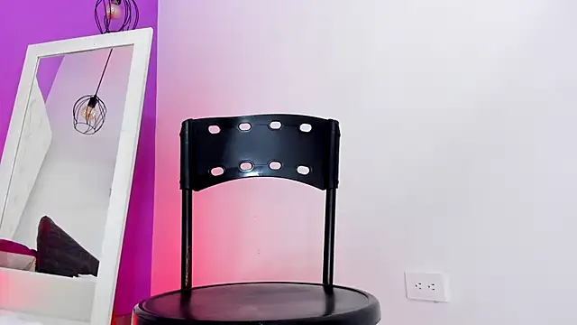 Snapshot of Horny_ebonys chatting on December 13, 2025, 8:04 pm Horny ebonys online show from December 13, 2025, 8:04 pm