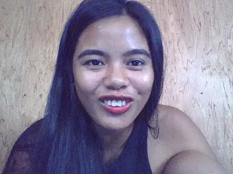 sweet heaven00 online show from December 2, 2025, 2:45 am