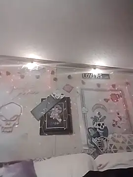 BonnienClyde5421 online show from February 14, 2026, 7:25 pm