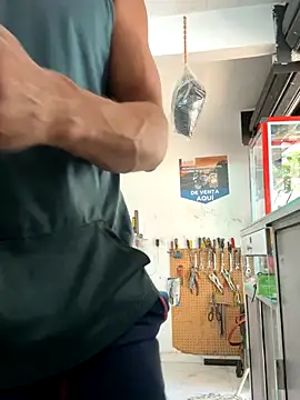 Snapshot of Terra-22cm chatting on December 15, 2025, 2:56 pm Terra-22cm online show from December 15, 2025, 2:56 pm