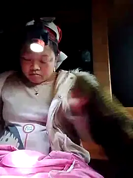 MaySweetb online show from November 3, 2025, 9:02 am