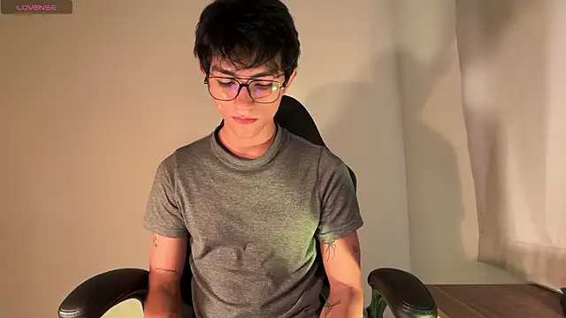 Angel bunny2 online show from February 1, 2026, 4:22 am