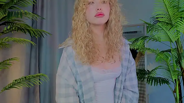 Snapshot of emilyshepar_d chatting on November 20, 2025, 2:23 am emilyshepar d online show from November 20, 2025, 2:23 am