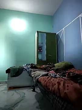 RAYI Queen 4 online show from April 11, 2026, 3:36 am