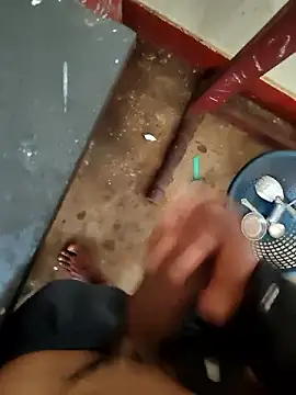 Snapshot of RAYI_Queen_4 chatting on January 15, 2026, 9:12 am RAYI Queen 4 online show from January 15, 2026, 9:12 am