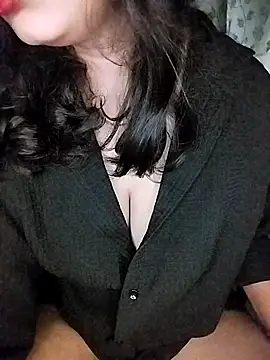 your avni online show from November 4, 2025, 6:44 pm