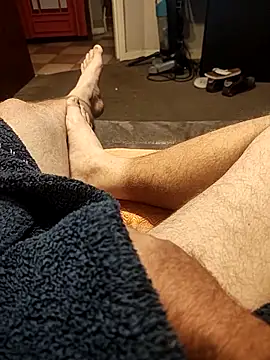 hubbyfun19 online show from September 14, 2025, 4:24 am