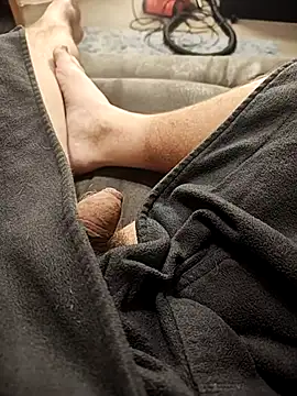 hubbyfun19 online show from November 4, 2025, 6:06 am