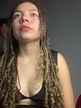 Daniela hot23 online show from May 5, 2026, 4:48 am