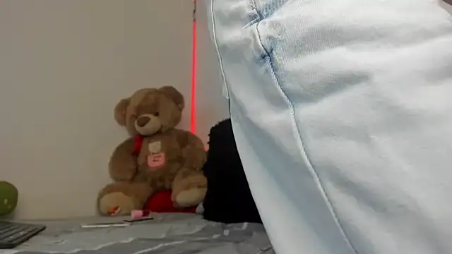 Snapshot of Mateo_Escobar chatting on November 13, 2025, 10:35 pm Mateo Escobar online show from November 13, 2025, 10:35 pm