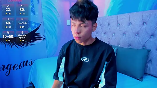 MaxiWildd online show from March 28, 2026, 1:12 pm