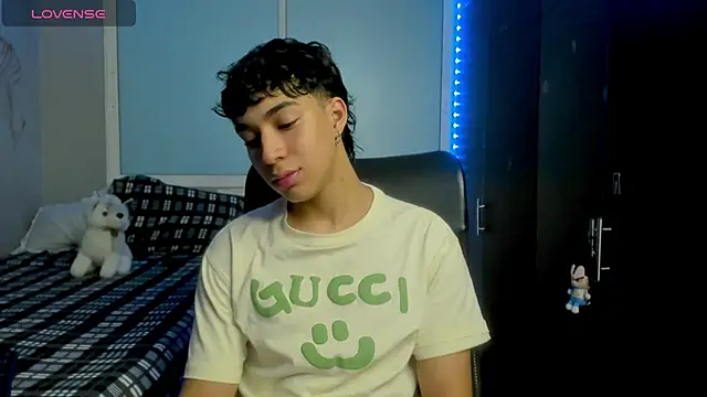 Noxx starkK online show from December 4, 2025, 3:27 am