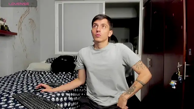 Noxx starkK online show from November 22, 2025, 1:48 am