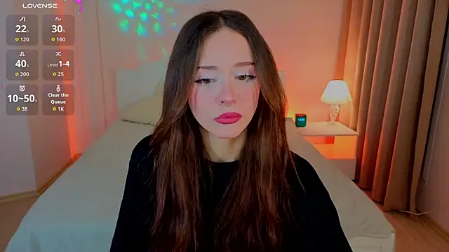 Snapshot of Adetta chatting on November 13, 2025, 10:52 am Adetta online show from November 13, 2025, 10:52 am