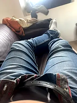 Snapshot of carapace31 chatting on November 30, 2025, 2:18 pm carapace31 online show from November 30, 2025, 2:18 pm