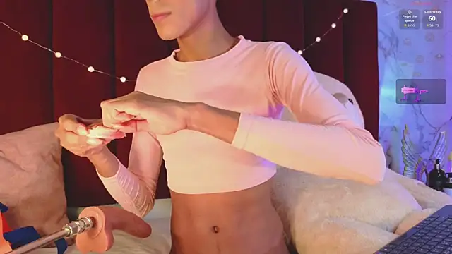 Snapshot of PrincePoppy chatting on November 19, 2025, 10:21 pm PrincePoppy online show from November 19, 2025, 10:21 pm