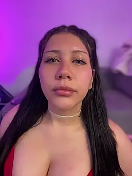 snow doll online show from April 7, 2026, 9:05 pm