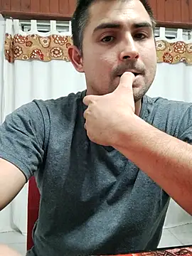 Bradd 32 online show from February 7, 2026, 2:41 am