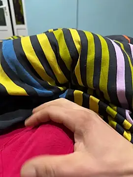 adiluci1 online show from February 22, 2026, 3:42 am