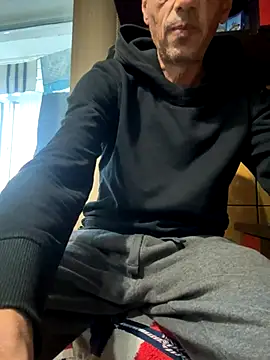 adiluci1 online show from October 5, 2025, 2:30 pm