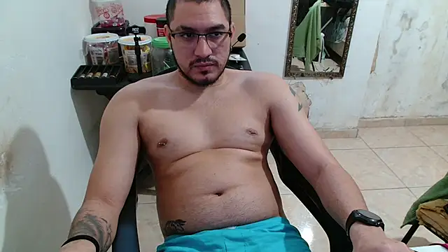 Snapshot of Leonino231 chatting on October 5, 2025, 6:09 pm Leonino231 online show from October 5, 2025, 6:09 pm