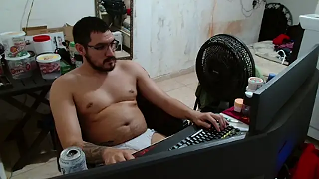 Leonino231 online show from December 4, 2025, 11:15 pm