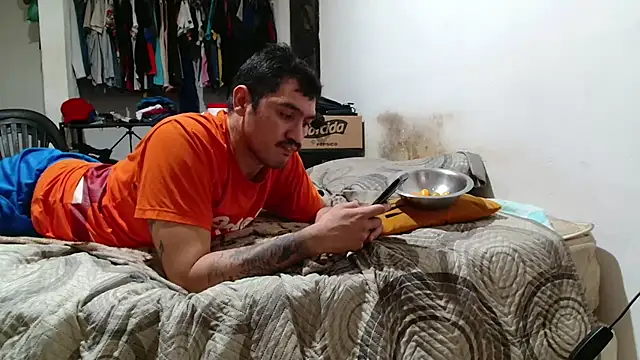 Leonino231 online show from February 3, 2026, 10:15 pm