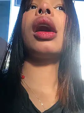 Snapshot of PamelaCullen chatting on December 3, 2025, 12:04 pm PamelaCullen online show from December 3, 2025, 12:04 pm