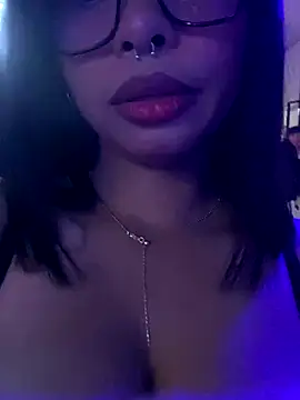 Snapshot of PamelaCullen chatting on November 16, 2025, 2:38 am PamelaCullen online show from November 16, 2025, 2:38 am