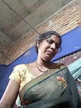 Snapshot of Savita992 chatting on May 31, 2026, 8:42 am Savita992 online show from May 31, 2026, 8:42 am