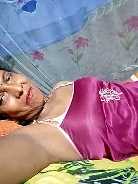 Snapshot of Savita992 chatting on May 5, 2026, 9:29 pm Savita992 online show from May 5, 2026, 9:29 pm