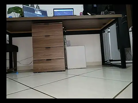 Brsecretbear online show from April 6, 2026, 3:24 am