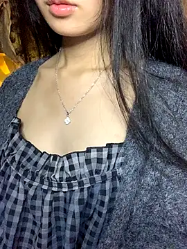 Snapshot of Nhinhi18 chatting on November 14, 2025, 5:16 pm Nhinhi18 online show from November 14, 2025, 5:16 pm