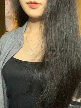 Nhinhi18 online show from December 21, 2025, 3:14 pm