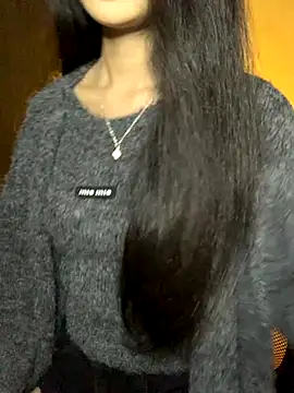 Snapshot of Nhinhi18 chatting on November 19, 2025, 3:45 pm Nhinhi18 online show from November 19, 2025, 3:45 pm