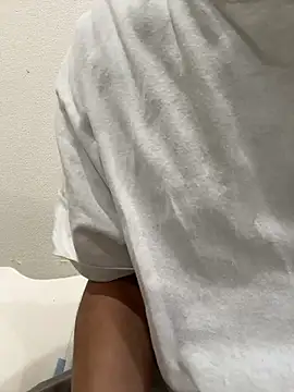 Snapshot of C-4bomb chatting on January 6, 2026, 9:02 am C-4bomb online show from January 6, 2026, 9:02 am