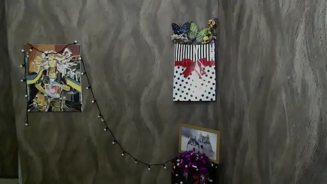 Snapshot of Linda_S_ chatting on October 11, 2025, 9:32 am Linda S  online show from October 11, 2025, 9:32 am