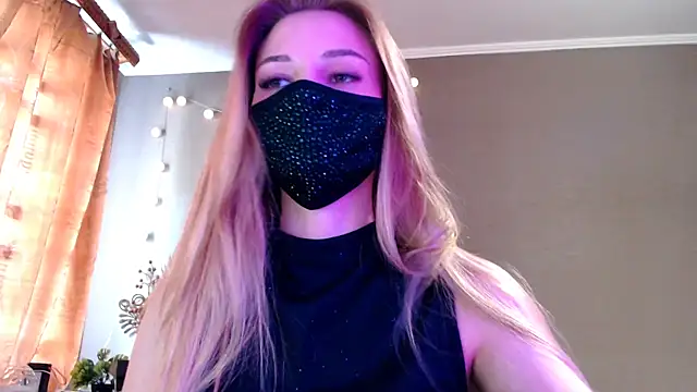 Snapshot of Iris_lave chatting on May 5, 2026, 1:14 pm Iris lave online show from May 5, 2026, 1:14 pm