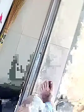 Snapshot of hackyourpussy@xh chatting on January 11, 2026, 4:30 am hackyourpussyxh online show from January 11, 2026, 4:30 am