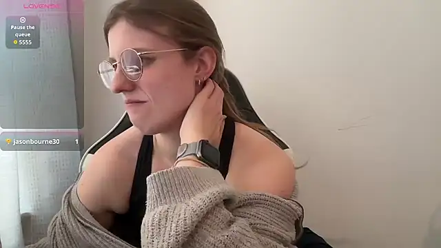 Snapshot of BustyKellyXXX chatting on February 16, 2026, 1:43 pm BustyKellyXXX online show from February 16, 2026, 1:43 pm