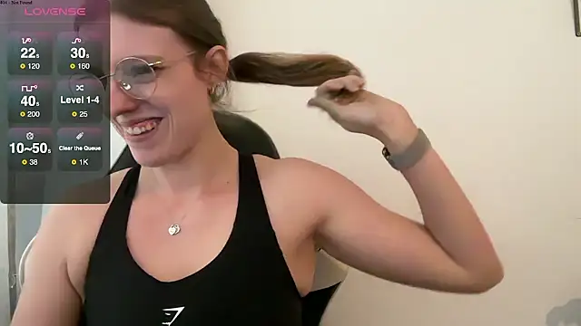 Snapshot of BustyKellyXXX chatting on February 2, 2026, 12:37 pm BustyKellyXXX online show from February 2, 2026, 12:37 pm