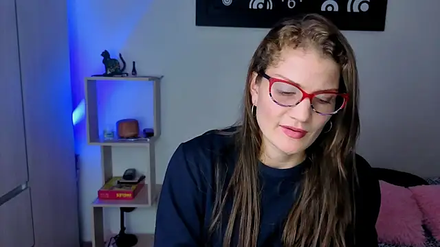 Snapshot of Camila-ventura chatting on November 10, 2025, 7:52 pm Camila-ventura online show from November 10, 2025, 7:52 pm