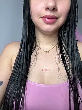 lucy grey25 online show from February 27, 2026, 2:39 pm