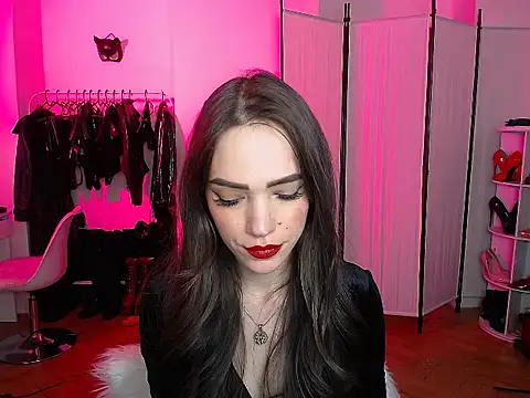 Snapshot of AlienaMoore chatting on March 4, 2026, 4:59 pm AlienaMoore online show from March 4, 2026, 4:59 pm