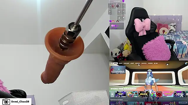 demi chan online show from November 6, 2025, 9:35 am