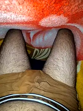 project085 online show from October 19, 2025, 6:21 pm