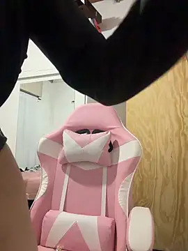 Snapshot of Babylovetiernax chatting on October 29, 2025, 3:05 am Babylovetiernax online show from October 29, 2025, 3:05 am