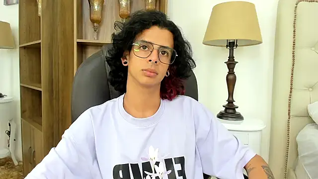 Snapshot of Ibratxandy chatting on February 25, 2026, 7:25 pm Ibratxandy online show from February 25, 2026, 7:25 pm