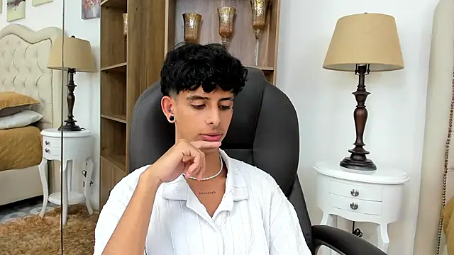 Ibratxandy online show from March 9, 2026, 6:33 pm