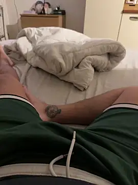 umeghj online show from April 27, 2026, 9:02 pm